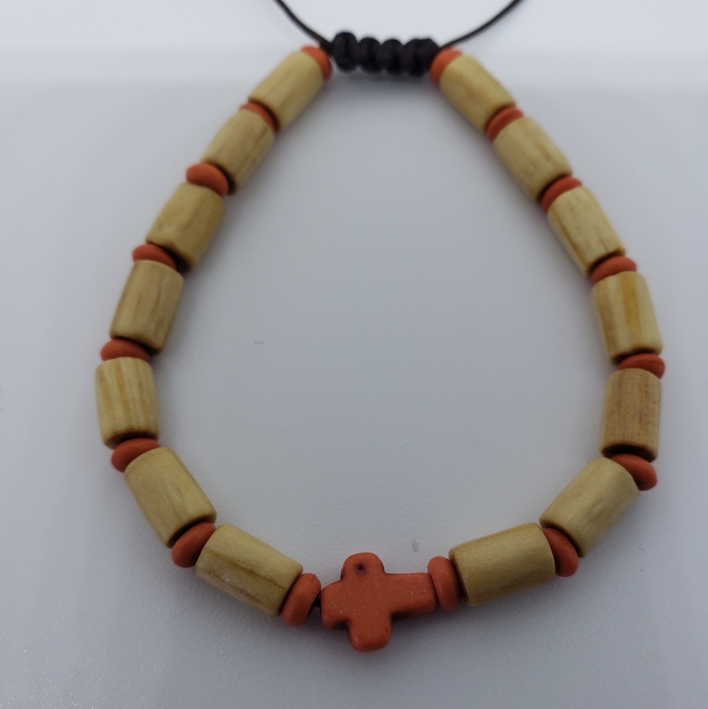NWOT Cross Design String Bracelet